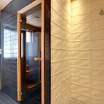 Willa Tahkon Riihiranta - 4 Bedroom By The - Tasokas Tilava Rantamoekki *