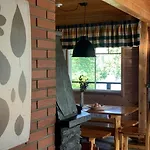 Tahkon Riihiranta - 4 Bedroom By The - Tasokas Tilava Rantamoekki Willa *