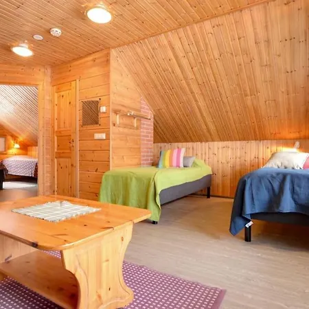 Tahkon Riihiranta - 4 Bedroom By The - Tasokas Tilava Rantamoekki *