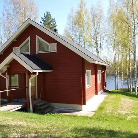 Villa Tahkon Riihiranta - 4 Bedroom By The - Tasokas Tilava Rantamoekki *