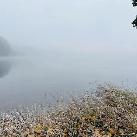 Villa Tahkon Riihiranta - 4 Bedroom By The - Tasokas Tilava Rantamoekki