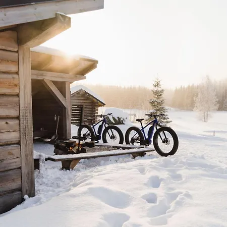 Villa Tahkon Riihiranta - 4 Bedroom By The - Tasokas Tilava Rantamoekki Tahkovuori