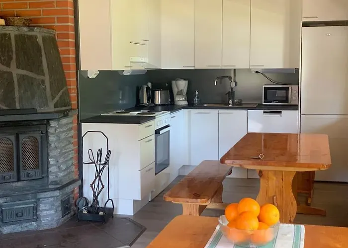 Tahkon Riihiranta - 4 Bedroom By The - Tasokas Tilava Rantamoekki