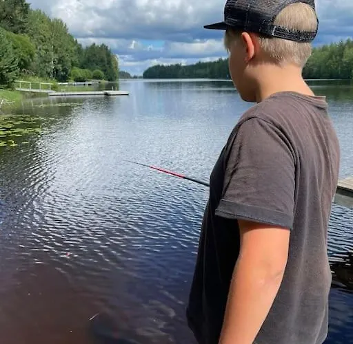 Tahkon Riihiranta - 4 Bedroom By The - Tasokas Tilava Rantamoekki 别墅 *