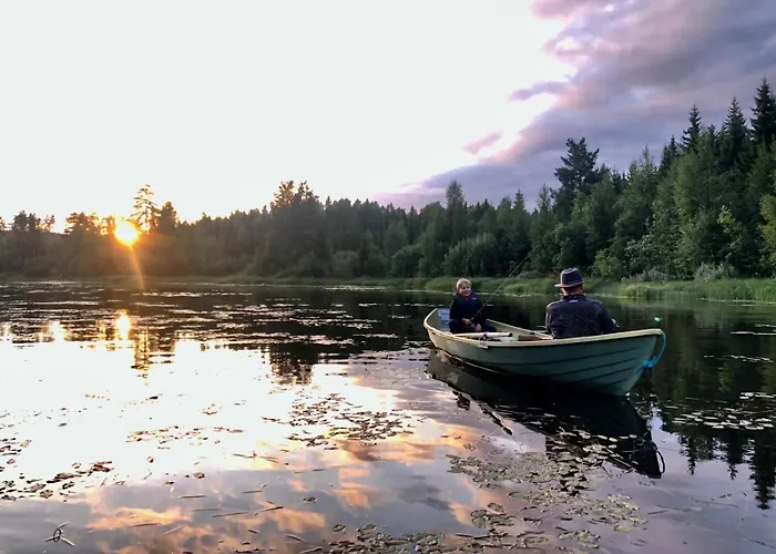 别墅 Tahkon Riihiranta - 4 Bedroom By The - Tasokas Tilava Rantamoekki 塔库沃里