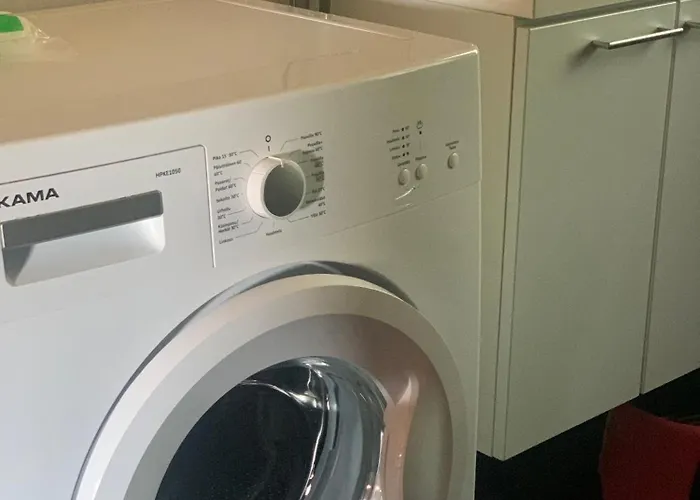 Tahkon Riihiranta - 4 Bedroom By The - Tasokas Tilava Rantamoekki * 塔库沃里